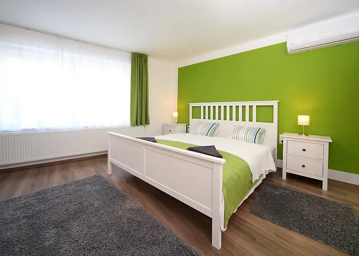 Jaderooms Appartement Eger